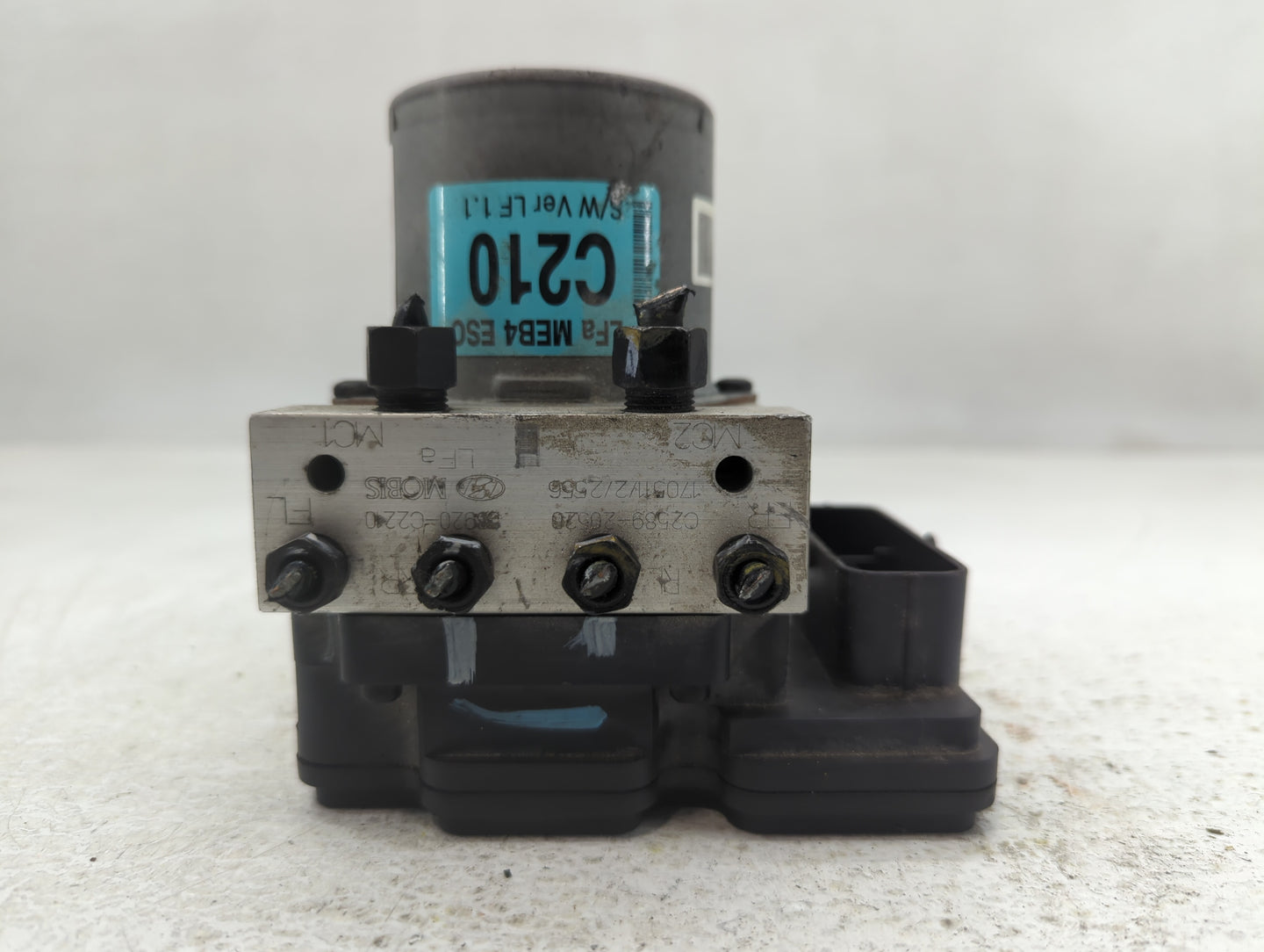 2018-2019 Hyundai Sonata ABS Pump Control Module Replacement P/N:58920-C2210 C2589-20520 Fits Fits 2018 2019 OEM Used Auto P