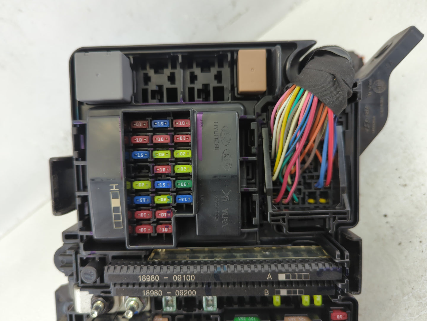 2018-2019 Hyundai Sonata Fusebox Fuse Box Panel Relay Module P/N:91951-C2850 912A0C2230LA Fits Fits 2018 2019 OEM Used Auto 
