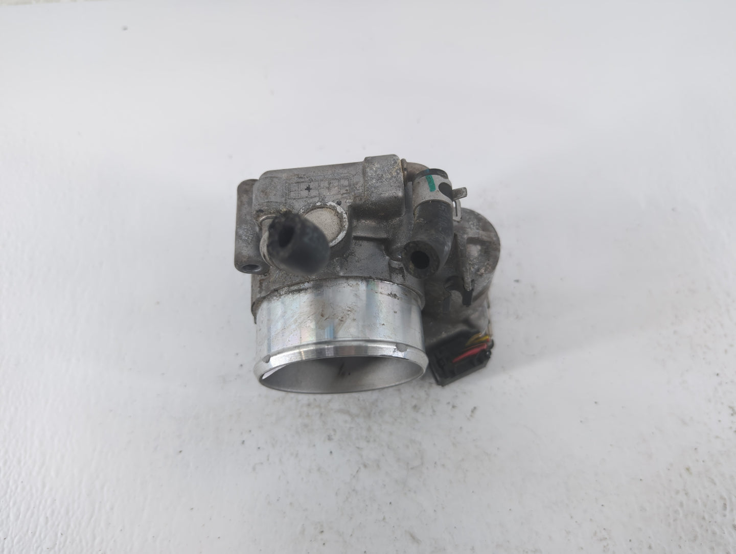 2015-2019 Hyundai Sonata Throttle Body P/N:0 280 750 618 35100-2G600 Fits Fits 2015 2016 2017 2018 2019 2020 2021 OEM Used A