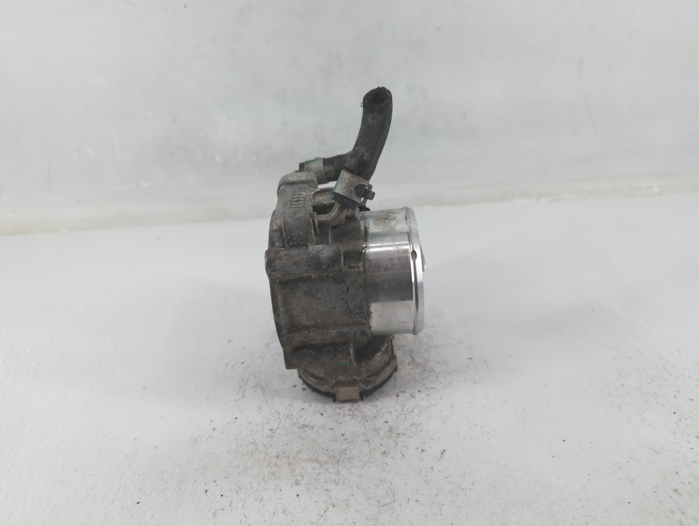 2015-2019 Hyundai Sonata Throttle Body P/N:0 280 750 618 35100-2G600 Fits Fits 2015 2016 2017 2018 2019 2020 2021 OEM Used A