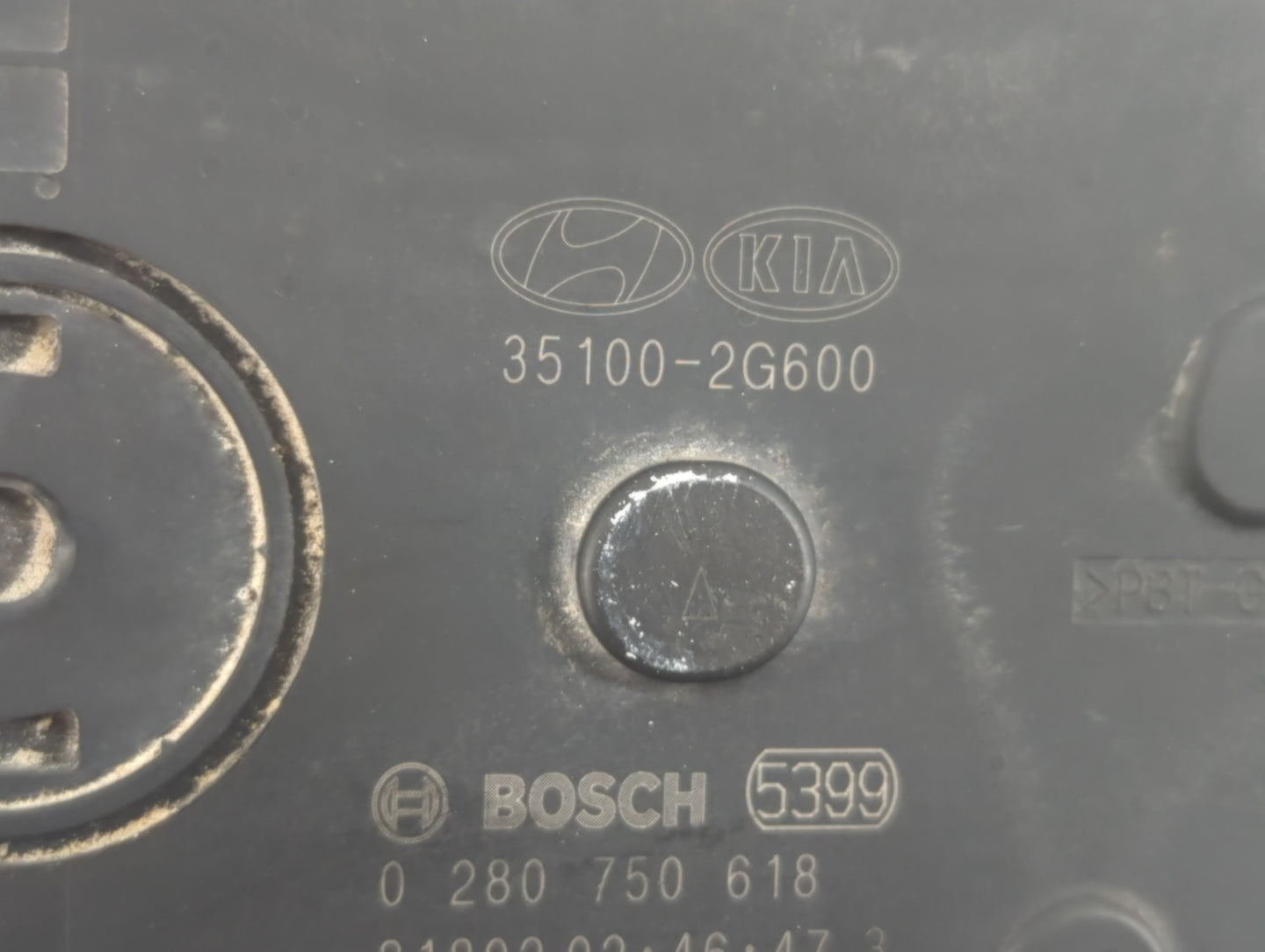 2015-2019 Hyundai Sonata Throttle Body P/N:0 280 750 618 35100-2G600 Fits Fits 2015 2016 2017 2018 2019 2020 2021 OEM Used A