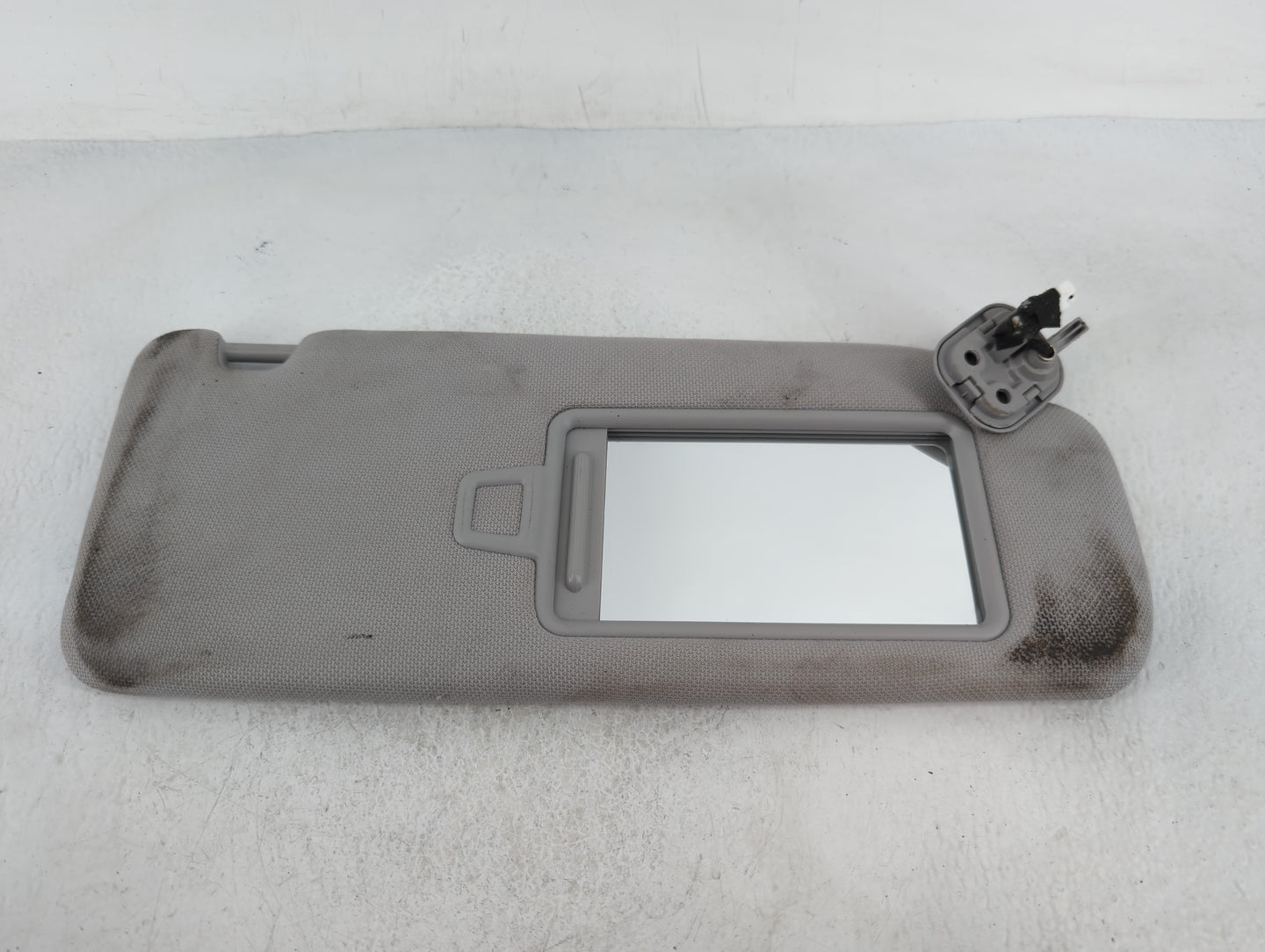 2015-2019 Hyundai Sonata Sun Visor Shade Replacement Passenger Right Mirror Fits Fits 2015 2016 2017 2018 2019 OEM Used Auto