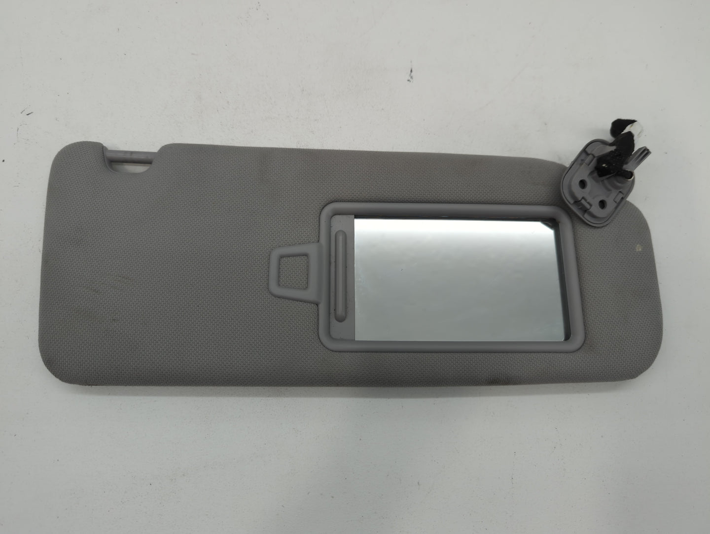 2015-2019 Hyundai Sonata Sun Visor Shade Replacement Passenger Right Mirror Fits Fits 2015 2016 2017 2018 2019 OEM Used Auto
