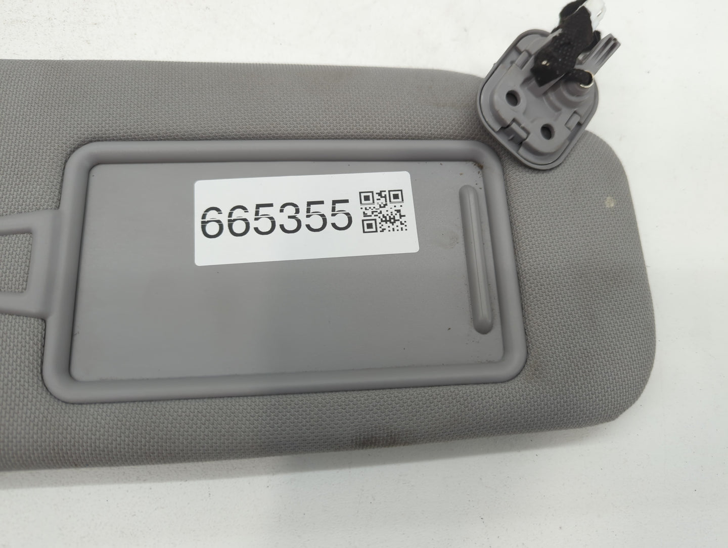 2015-2019 Hyundai Sonata Sun Visor Shade Replacement Passenger Right Mirror Fits Fits 2015 2016 2017 2018 2019 OEM Used Auto