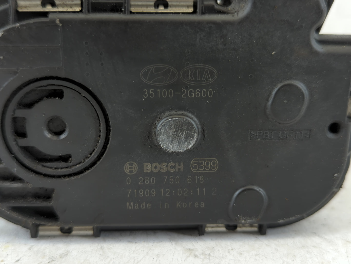 2015-2019 Hyundai Sonata Throttle Body P/N:0 280 750 618 35100-2G600 Fits Fits 2015 2016 2017 2018 2019 2020 2021 OEM Used A