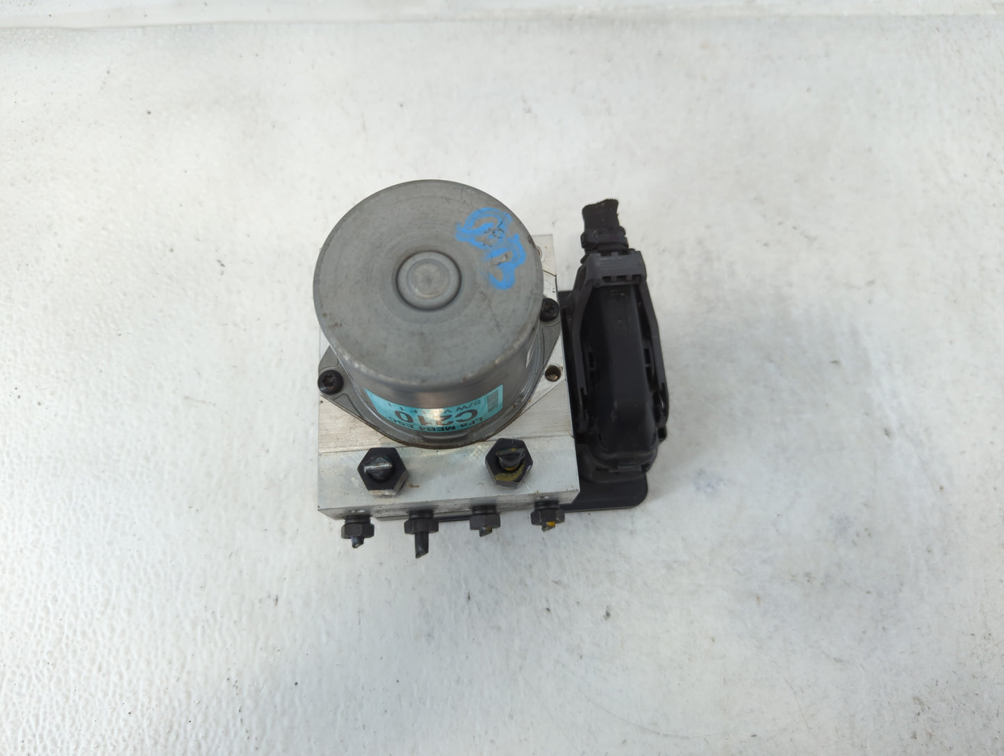 2018-2019 Hyundai Sonata ABS Pump Control Module Replacement P/N:58920-C2210 C2589-20520 Fits Fits 2018 2019 OEM Used Auto P
