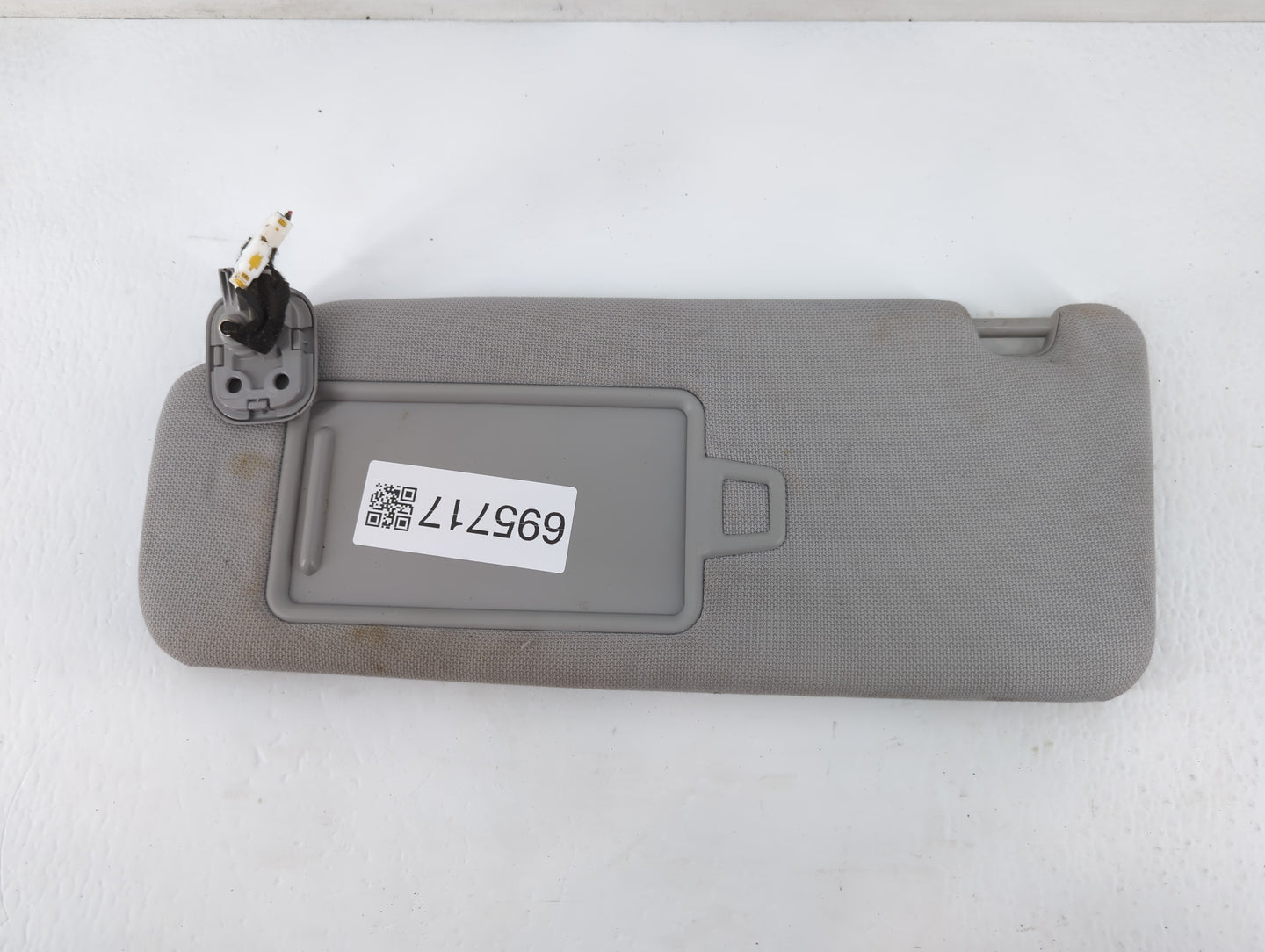 2015-2019 Hyundai Sonata Sun Visor Shade Replacement Driver Left Mirror Fits Fits 2015 2016 2017 2018 2019 OEM Used Auto Par