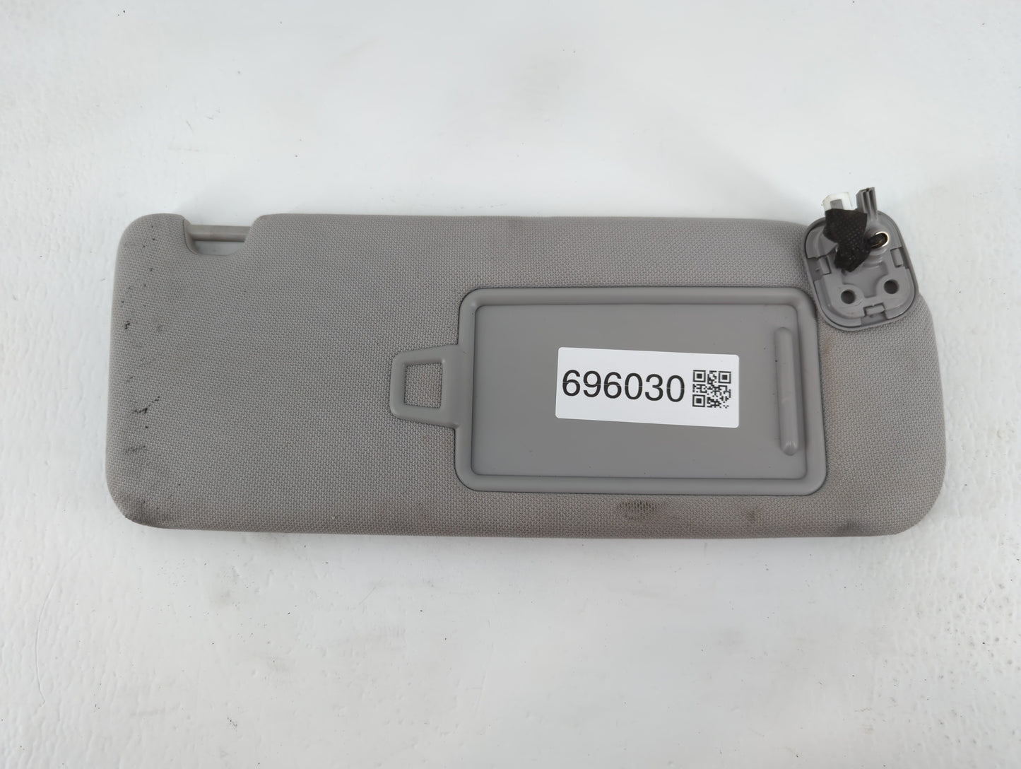 2015-2019 Hyundai Sonata Sun Visor Shade Replacement Passenger Right Mirror Fits Fits 2015 2016 2017 2018 2019 OEM Used Auto