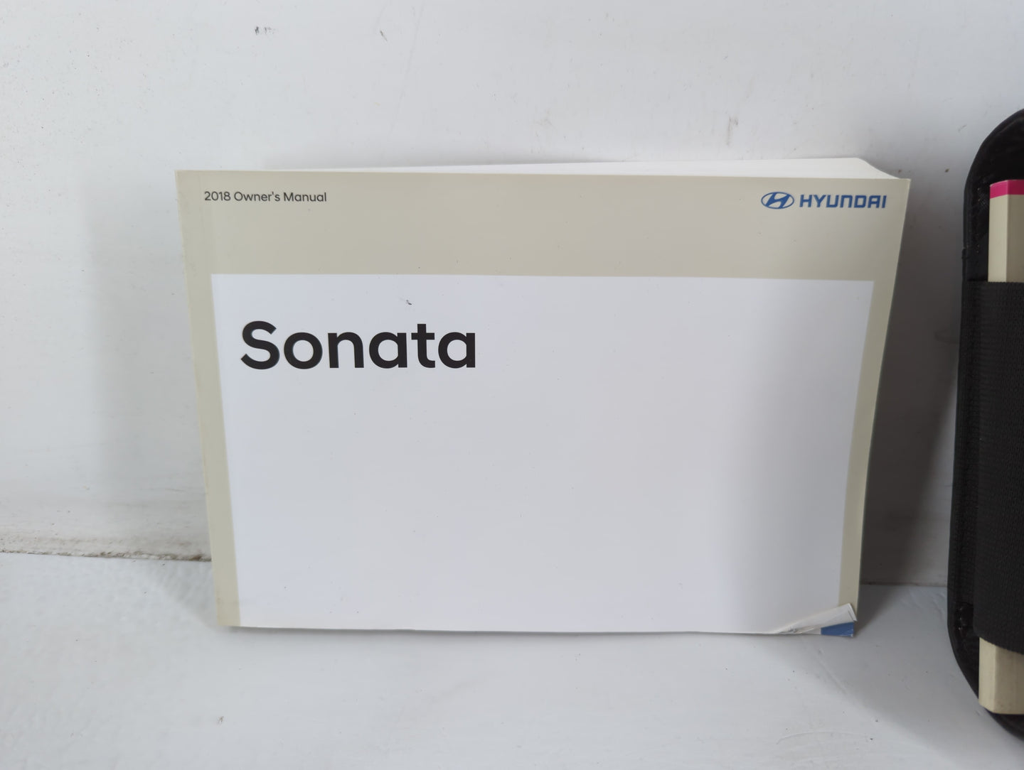 2018 Hyundai Sonata Owners Manual Book Guide P/N:JC1O-EU84G OEM Used Auto Parts - Oemusedautoparts1.com