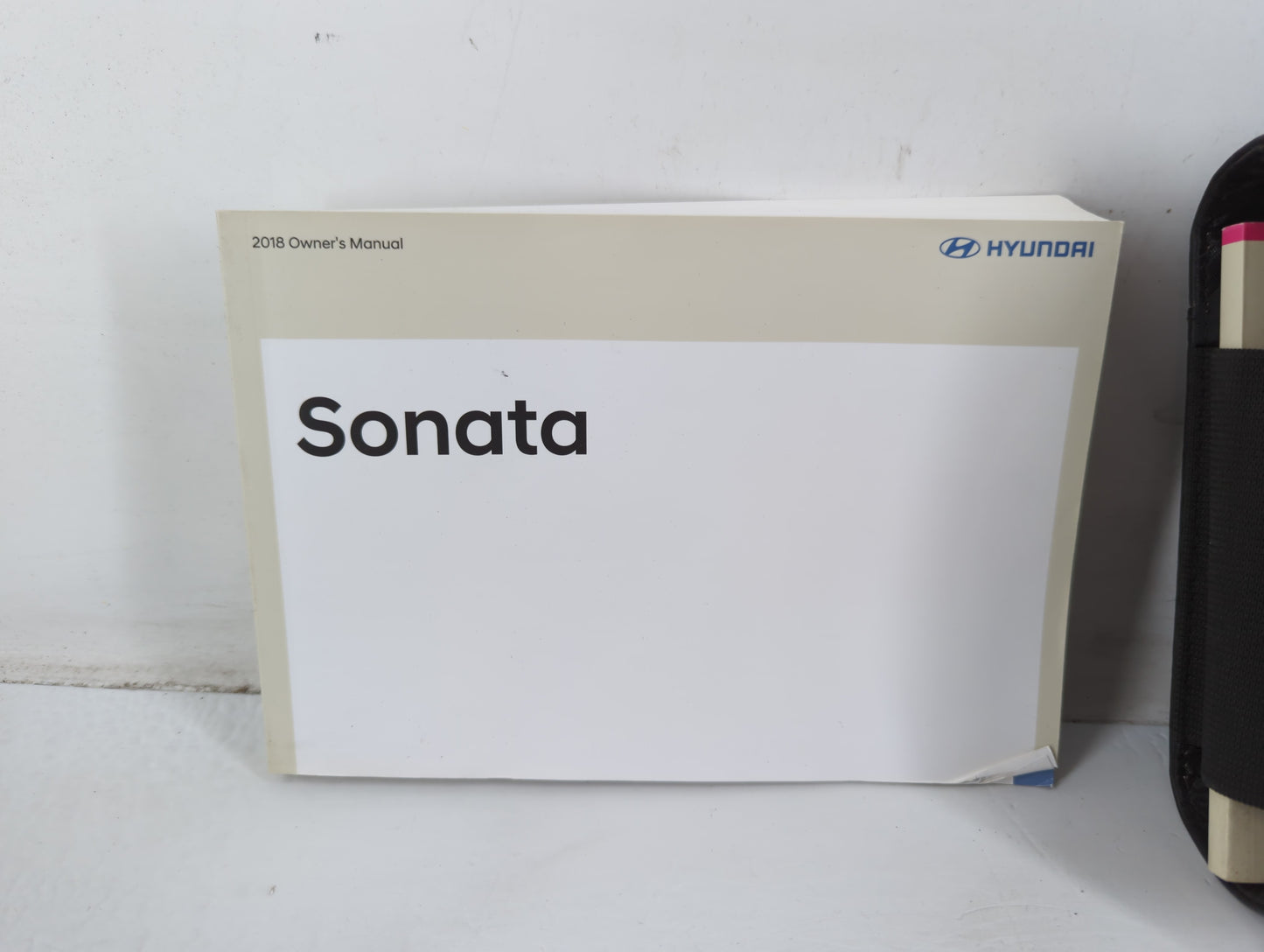 2018 Hyundai Sonata Owners Manual Book Guide P/N:JC1O-EU84G OEM Used Auto Parts - Oemusedautoparts1.com