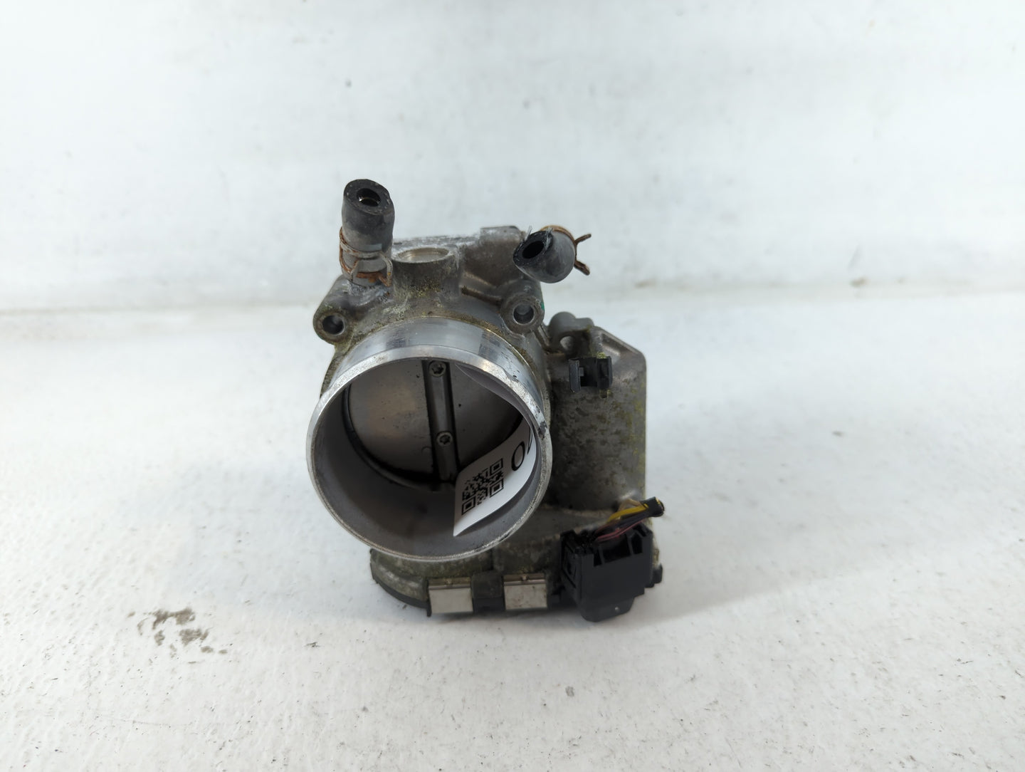 2015-2019 Hyundai Sonata Throttle Body P/N:35100-2G600 Fits Fits 2015 2016 2017 2018 2019 2020 2021 OEM Used Auto Parts - Oe