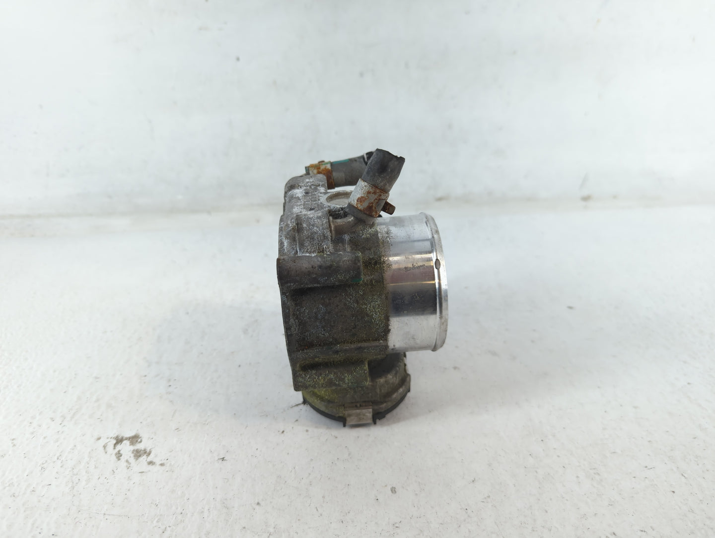2015-2019 Hyundai Sonata Throttle Body P/N:35100-2G600 Fits Fits 2015 2016 2017 2018 2019 2020 2021 OEM Used Auto Parts - Oe