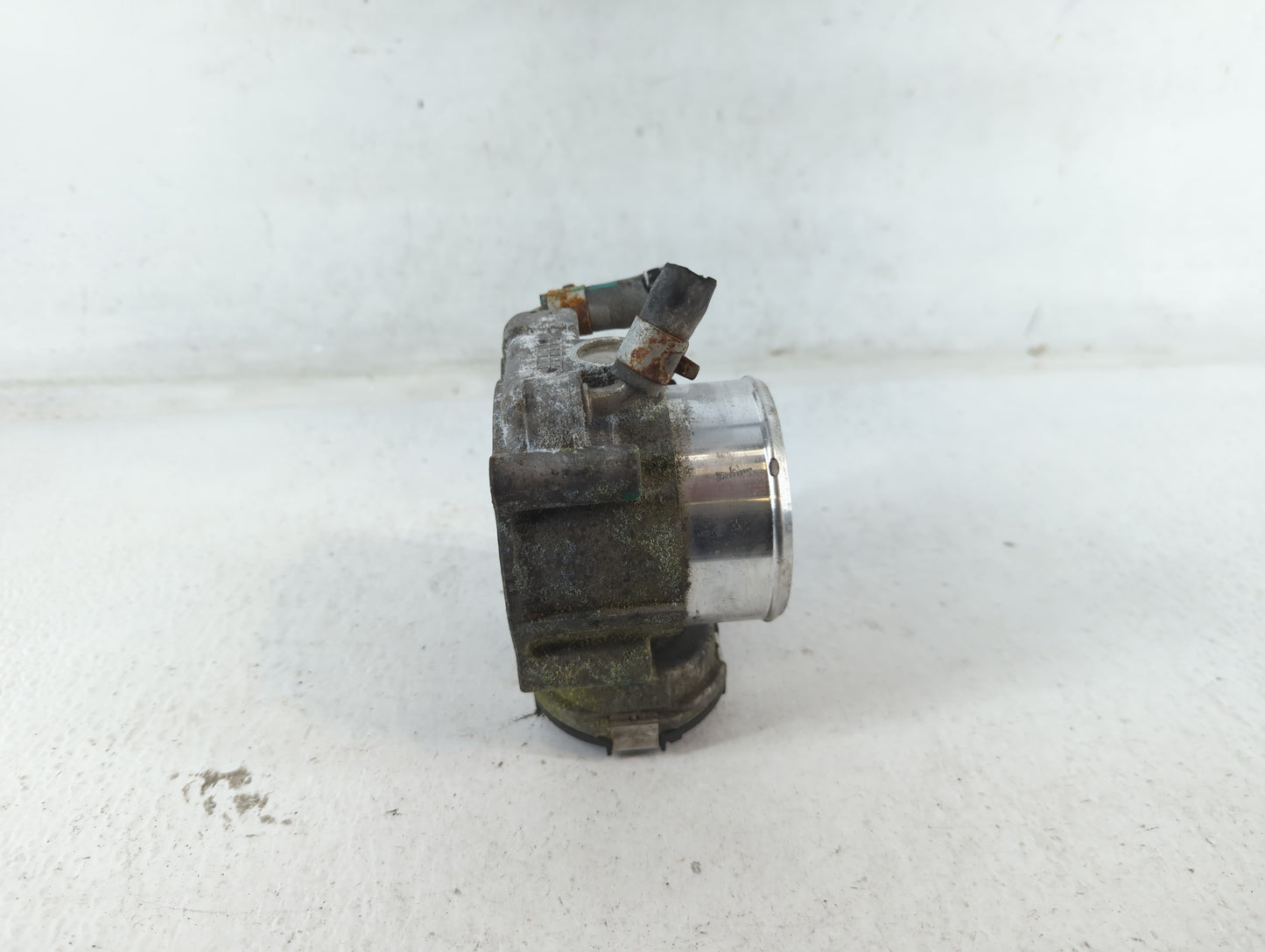 2015-2019 Hyundai Sonata Throttle Body P/N:35100-2G600 Fits Fits 2015 2016 2017 2018 2019 2020 2021 OEM Used Auto Parts - Oe