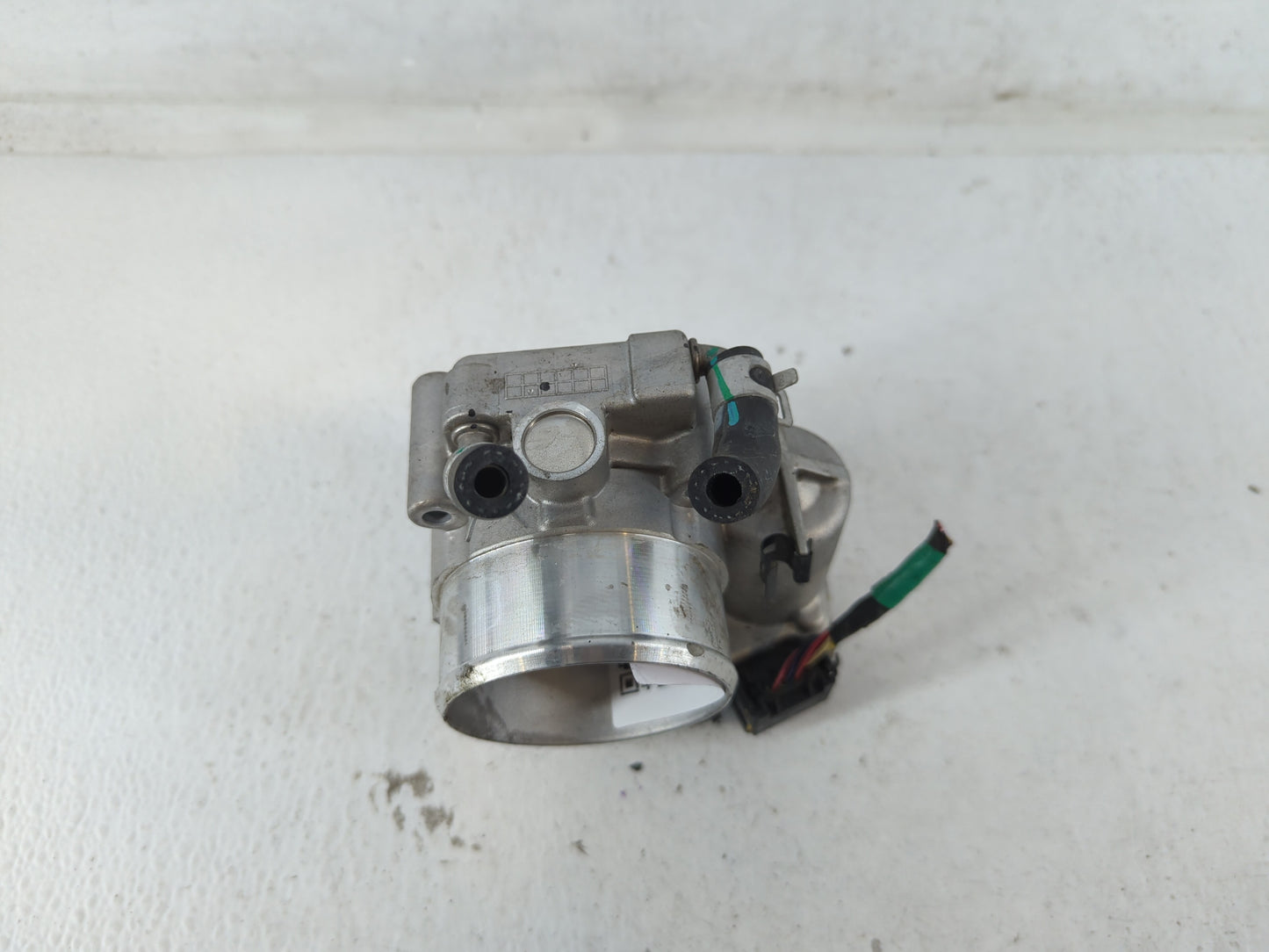 2015-2019 Hyundai Sonata Throttle Body P/N:35100-2G600 Fits Fits 2015 2016 2017 2018 2019 2020 2021 OEM Used Auto Parts - Oe