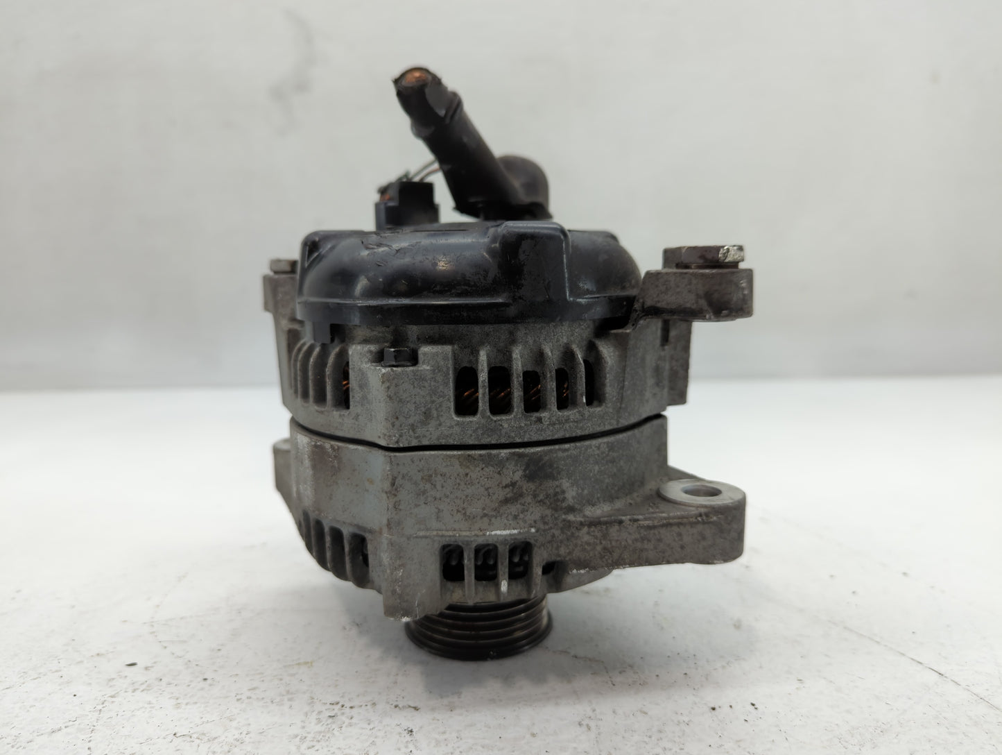 2015-2019 Hyundai Sonata Alternator Replacement Generator Charging Assembly Engine OEM P/N:TN104211-8790 37300-2G061 Fits OE