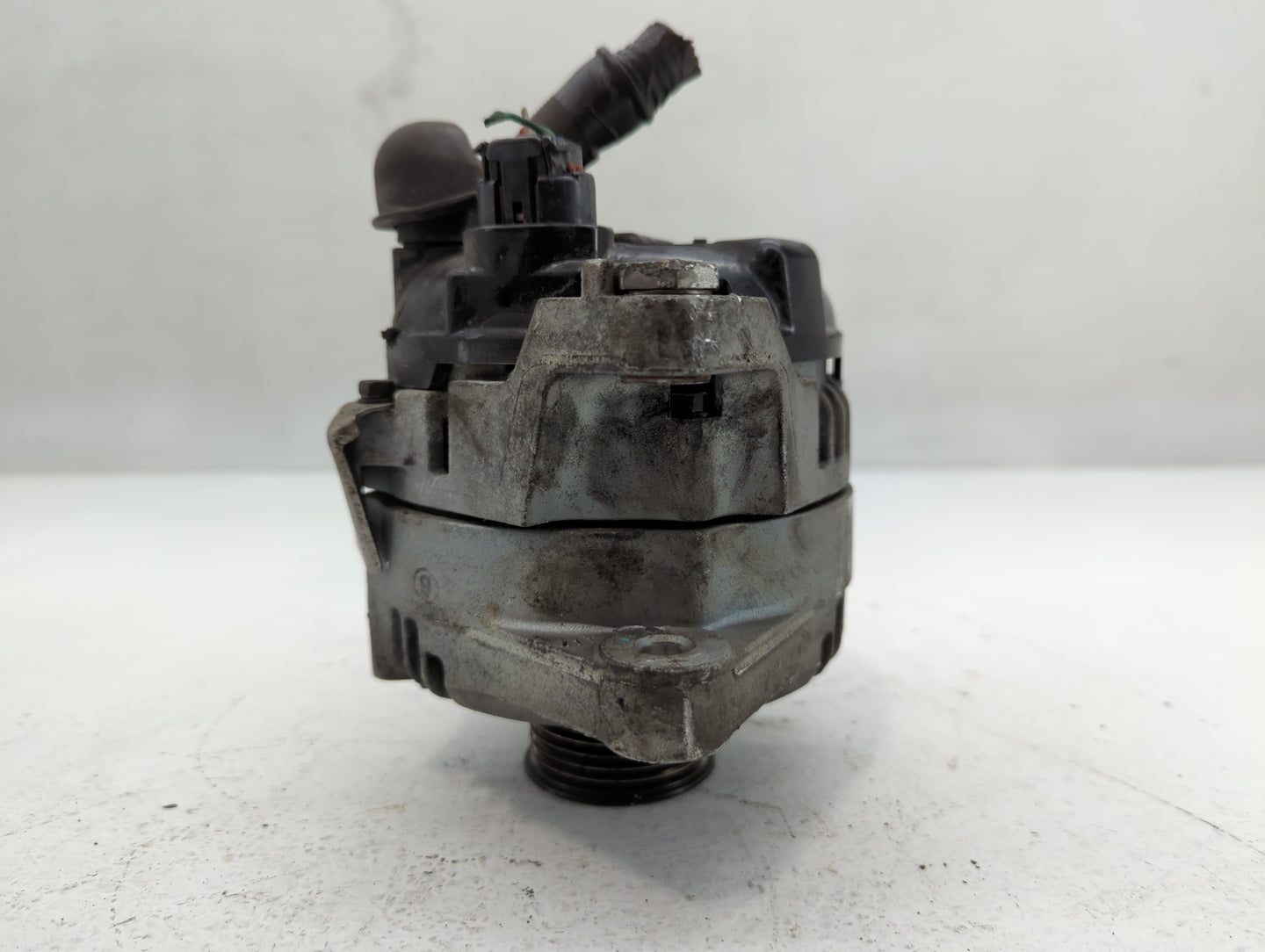 2015-2019 Hyundai Sonata Alternator Replacement Generator Charging Assembly Engine OEM P/N:TN104211-8790 37300-2G061 Fits OE