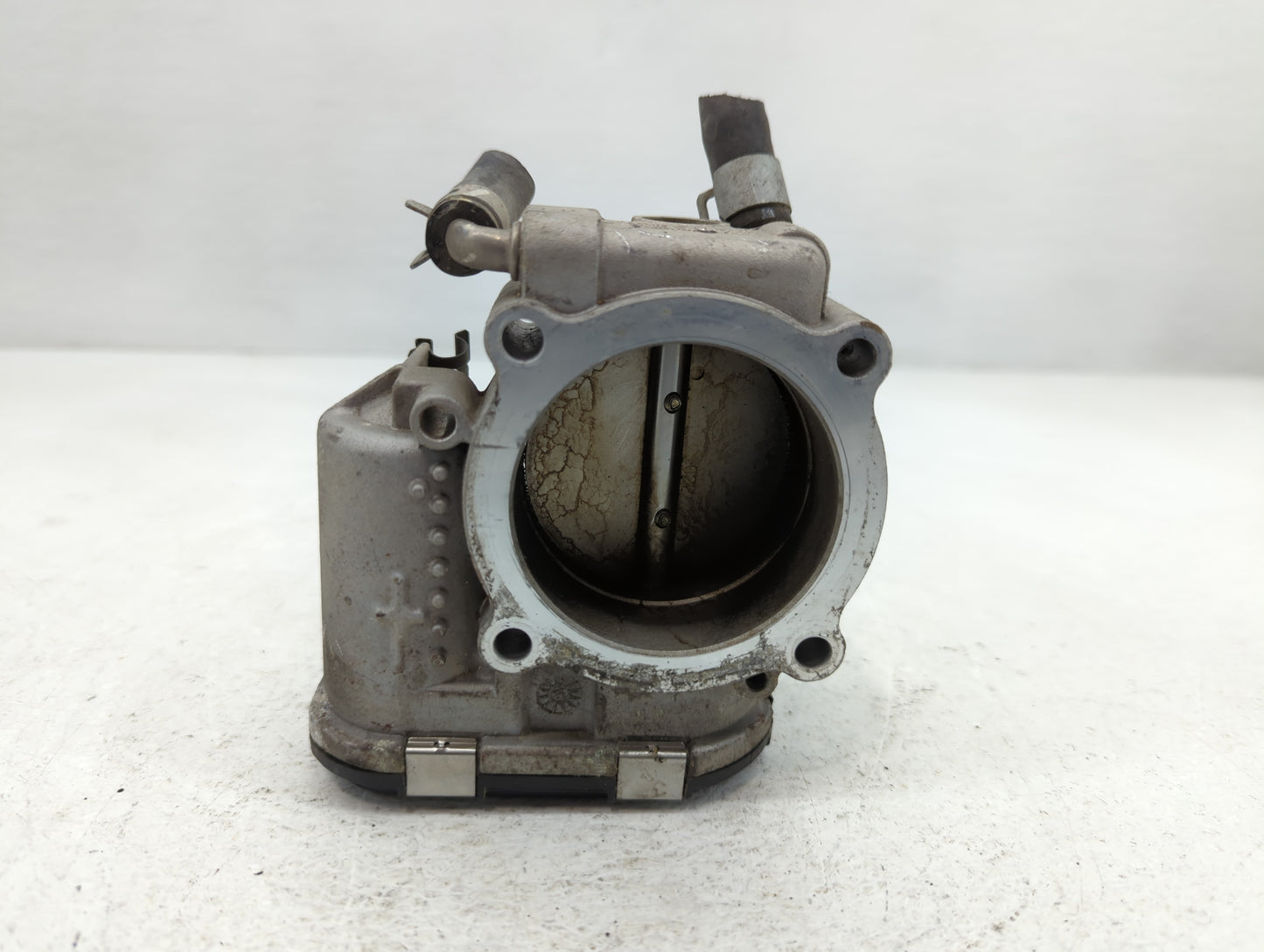 2015-2019 Hyundai Sonata Throttle Body P/N:35100-2G600 Fits Fits 2015 2016 2017 2018 2019 2020 2021 OEM Used Auto Parts - Oe