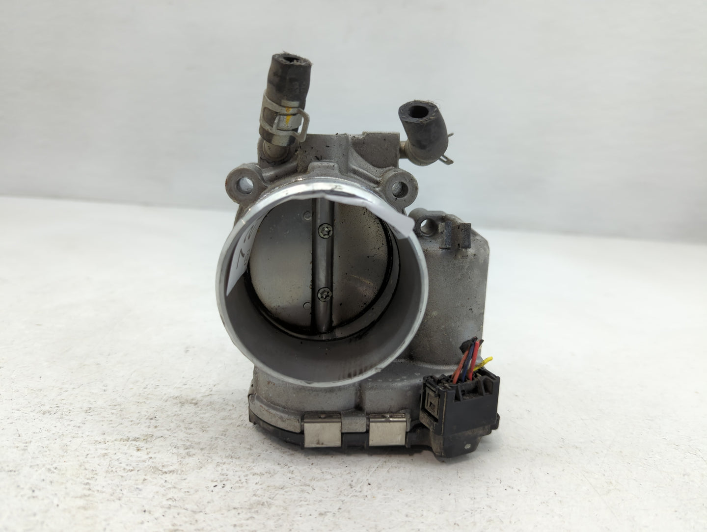 2015-2019 Hyundai Sonata Throttle Body P/N:35100-2G600 Fits Fits 2015 2016 2017 2018 2019 2020 2021 OEM Used Auto Parts - Oe