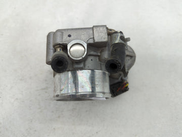 2015-2019 Hyundai Sonata Throttle Body P/N:35100-2G600 Fits Fits 2015 2016 2017 2018 2019 2020 2021 OEM Used Auto Parts
