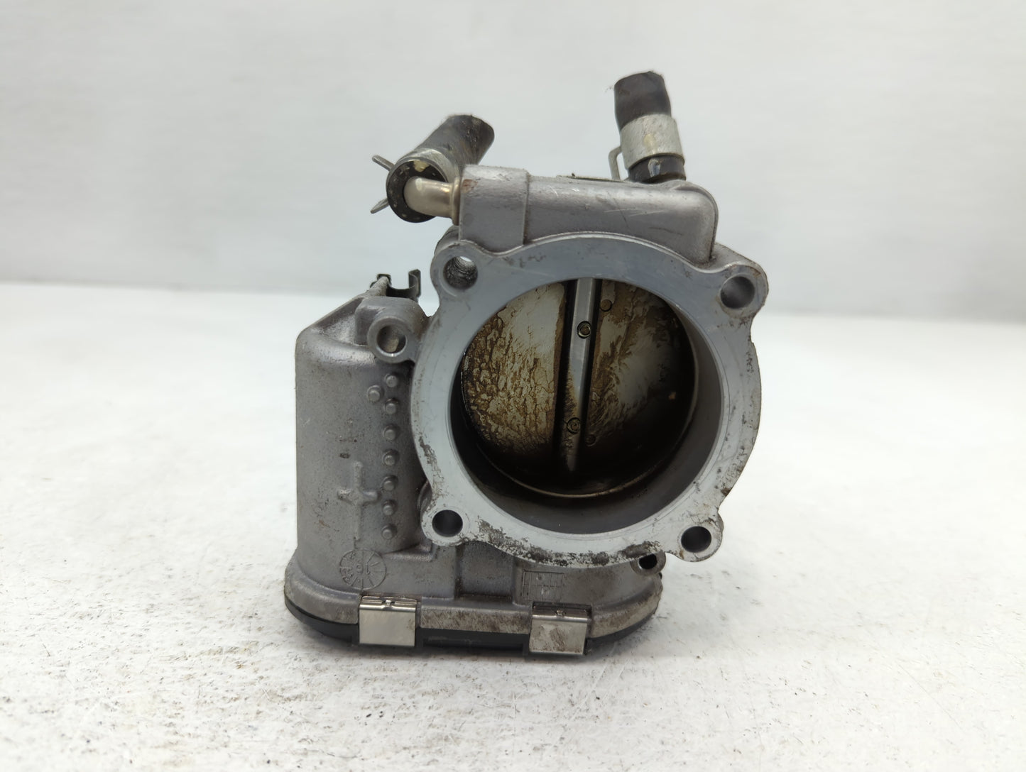 2015-2019 Hyundai Sonata Throttle Body P/N:35100-2G600 Fits Fits 2015 2016 2017 2018 2019 2020 2021 OEM Used Auto Parts - Oe