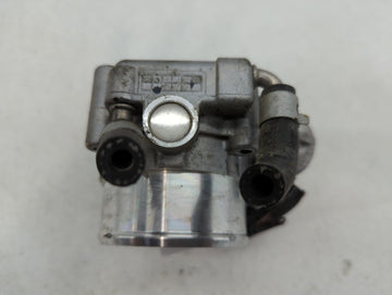2015-2019 Hyundai Sonata Throttle Body P/N:35100-2G610 Fits Fits 2015 2016 2017 2018 2019 2020 2021 OEM Used Auto Parts