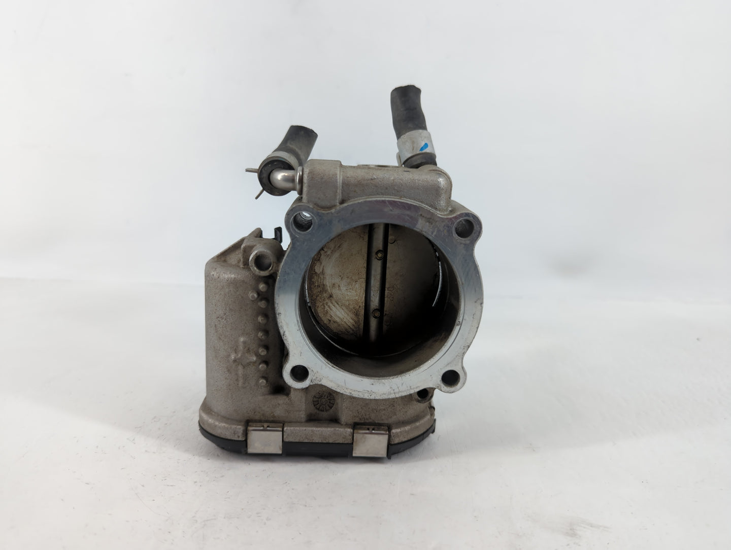 2015-2019 Hyundai Sonata Throttle Body P/N:35100-2G610 Fits Fits 2015 2016 2017 2018 2019 2020 2021 OEM Used Auto Parts - Oe