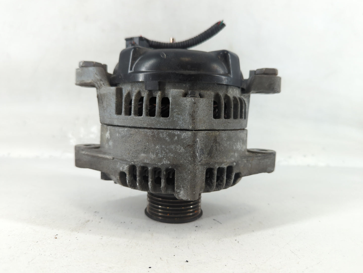 2015-2019 Hyundai Sonata Alternator Replacement Generator Charging Assembly Engine OEM P/N:TN104211-8790 37300-2G061 Fits OE