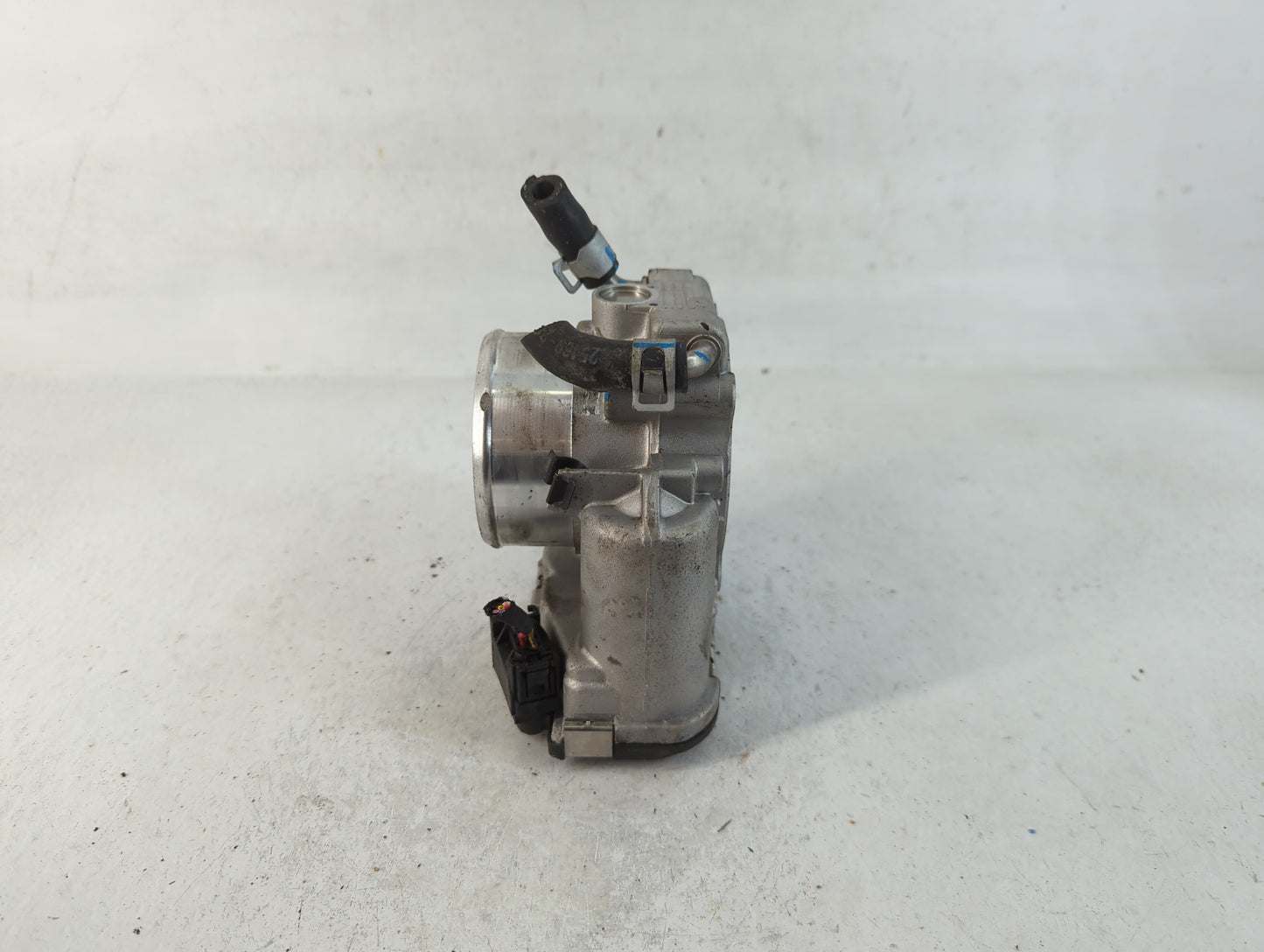 2015-2019 Hyundai Sonata Throttle Body P/N:31500-2G600 Fits Fits 2015 2016 2017 2018 2019 2020 2021 OEM Used Auto Parts - Oe