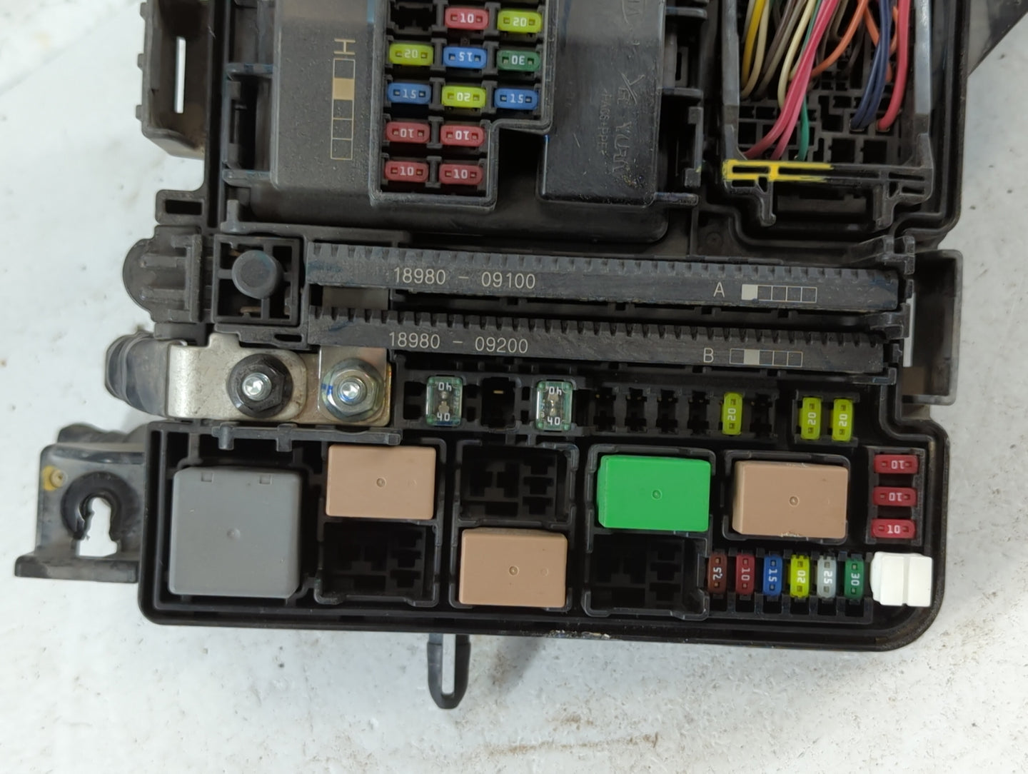 2018-2019 Hyundai Sonata Fusebox Fuse Box Panel Relay Module P/N:91951-C2850 Fits Fits 2018 2019 OEM Used Auto Parts - Oemus