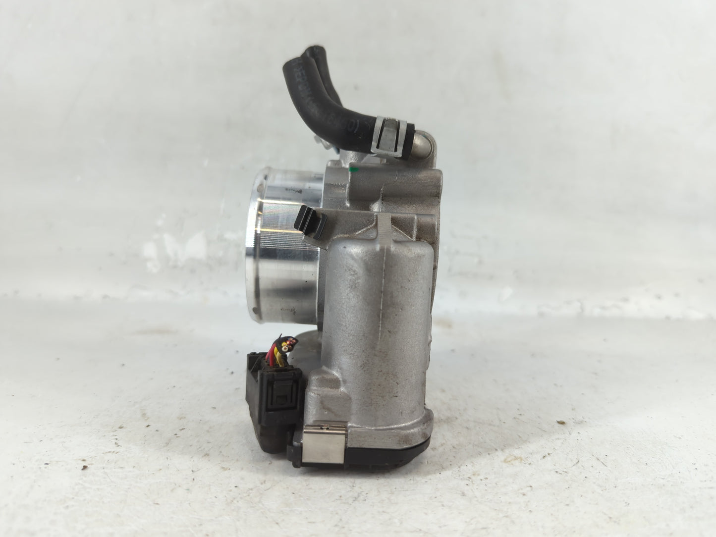 2015-2019 Hyundai Sonata Throttle Body P/N:0 280 750 618 35100-2G600 Fits Fits 2015 2016 2017 2018 2019 2020 2021 OEM Used A