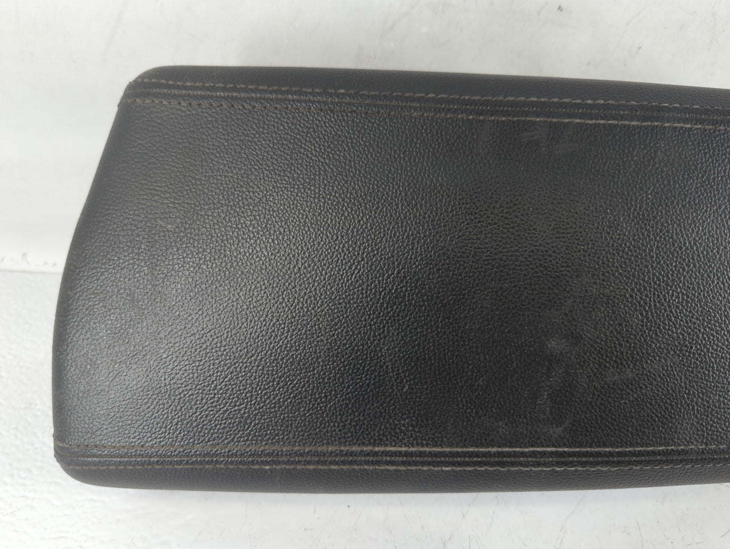2018 Hyundai Sonata Center Console Armrest Cover Lid Fits OEM Used Auto Parts - Oemusedautoparts1.com