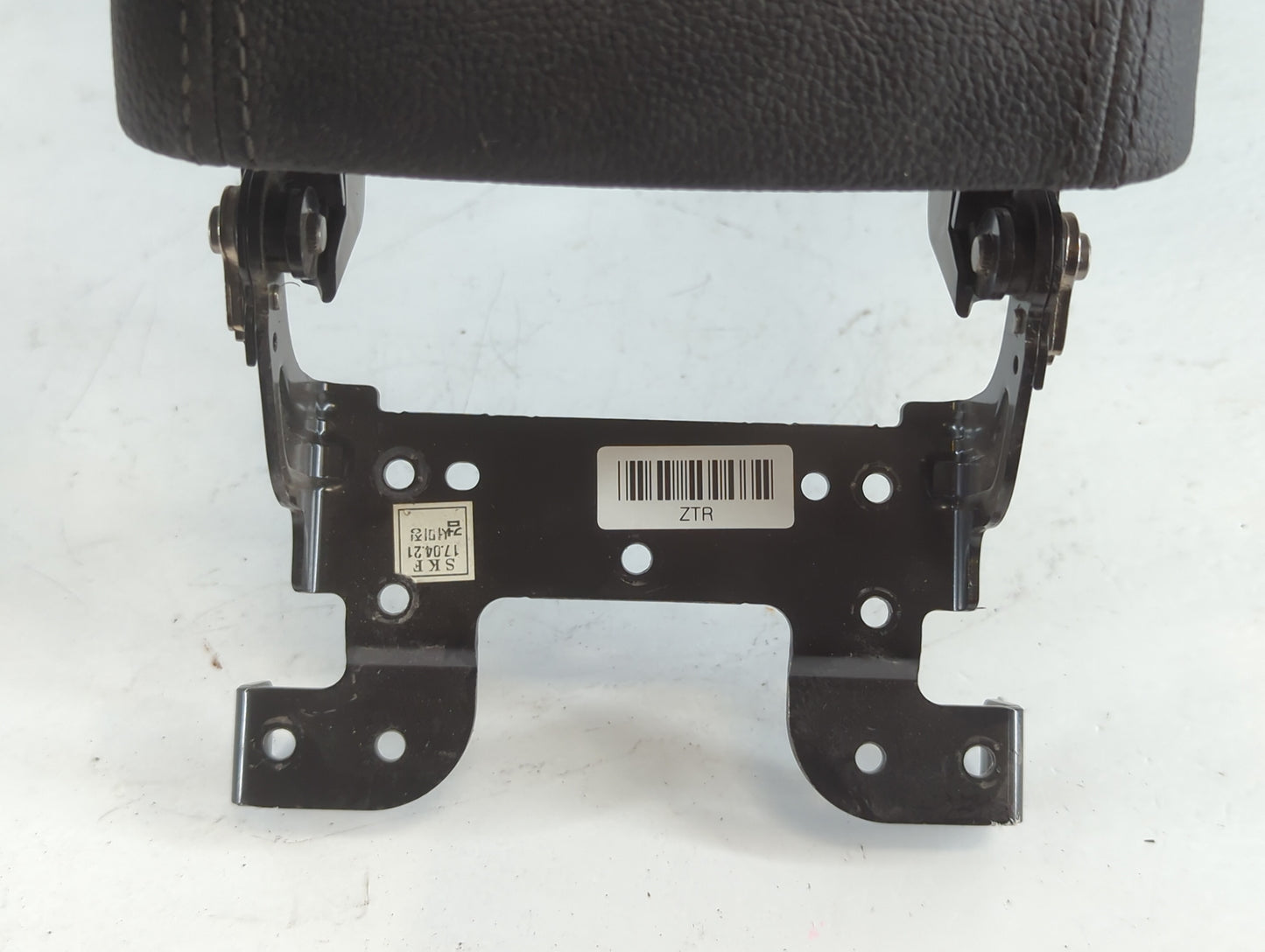 2018 Hyundai Sonata Center Console Armrest Cover Lid Fits OEM Used Auto Parts - Oemusedautoparts1.com