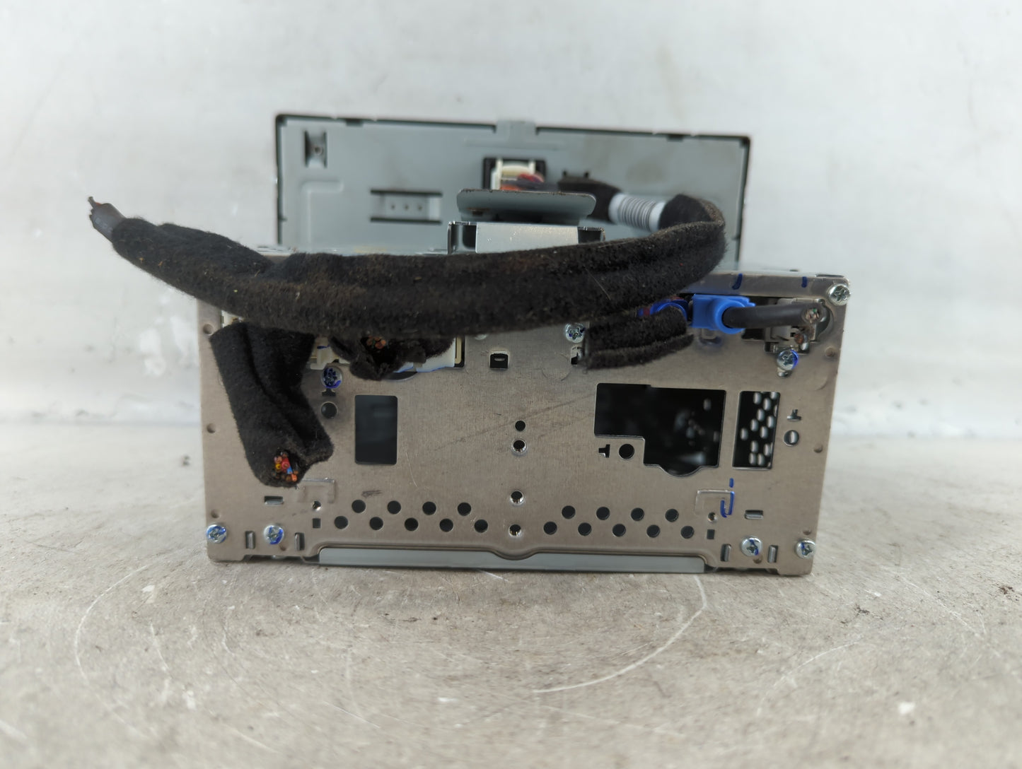 2018-2019 Hyundai Sonata Radio AM FM Cd Player Receiver Replacement P/N:96160C2UA04X Fits Fits 2018 2019 OEM Used Auto Parts