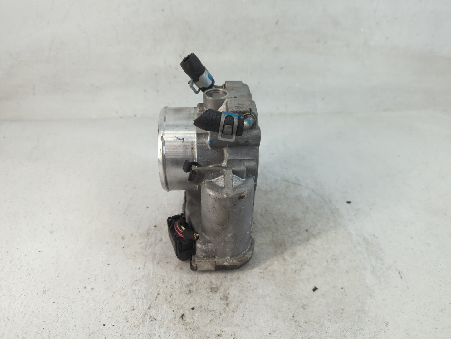 2015-2019 Hyundai Sonata Throttle Body P/N:35100-2G600 Fits Fits 2015 2016 2017 2018 2019 2020 2021 OEM Used Auto Parts - Oe
