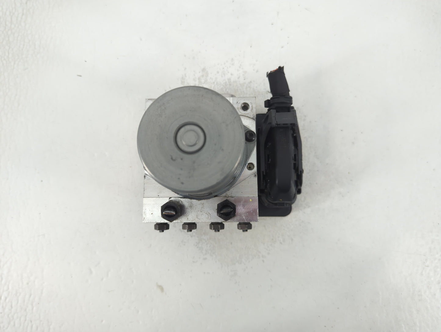 2018-2019 Hyundai Sonata ABS Pump Control Module Replacement P/N:C2589-20520 Fits Fits 2018 2019 OEM Used Auto Parts - Oemus