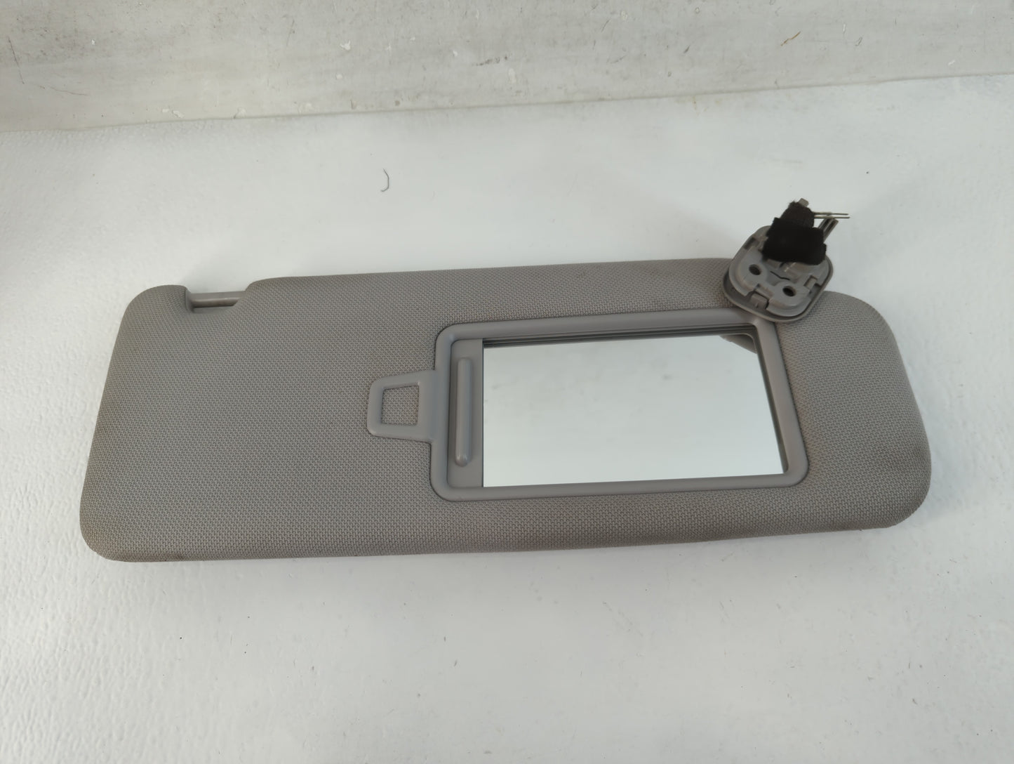 2015-2019 Hyundai Sonata Sun Visor Shade Replacement Passenger Right Mirror Fits Fits 2015 2016 2017 2018 2019 OEM Used Auto