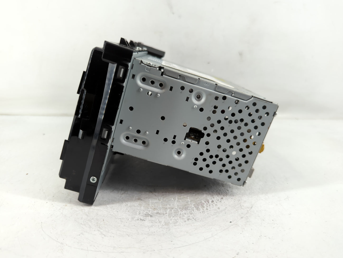 2018 Hyundai Sonata Radio AM FM Cd Player Receiver Replacement P/N:96560-C2UU14X Fits OEM Used Auto Parts - Oemusedautoparts