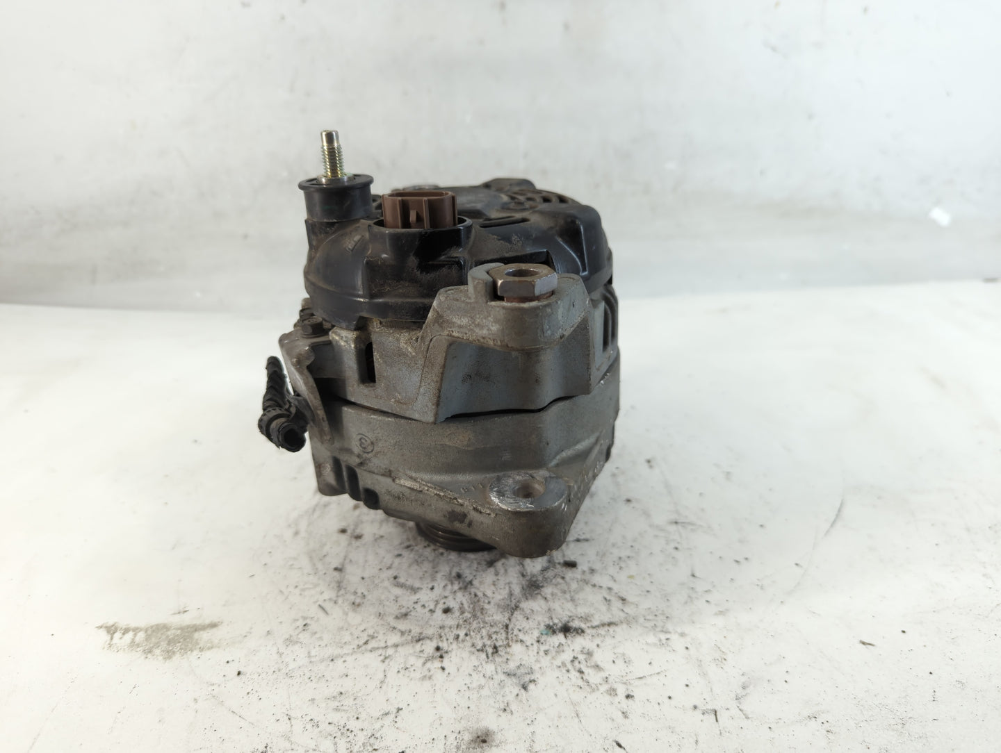 2015-2019 Hyundai Sonata Alternator Replacement Generator Charging Assembly Engine OEM P/N:37300-2G061 Fits OEM Used Auto Pa