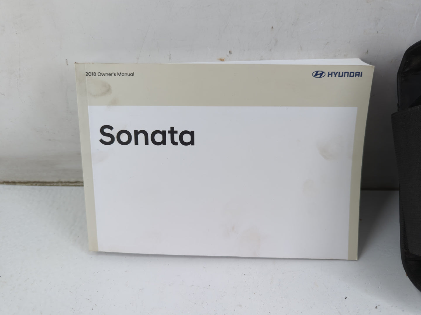 2018 Hyundai Sonata Owners Manual Book Guide P/N:JC10-EU70D OEM Used Auto Parts - Oemusedautoparts1.com
