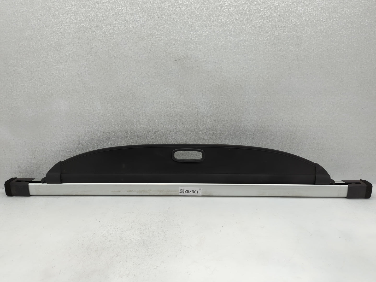 2018 Hyundai Tucson Rear Cargo Cover Storage Retractable Shade - Oemusedautoparts1.com