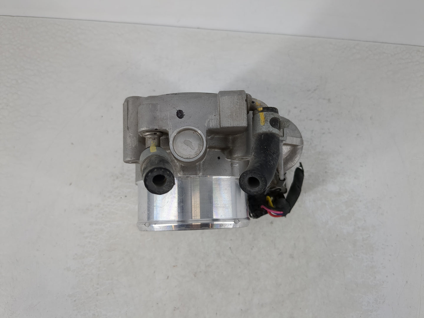 2014-2021 Hyundai Tucson Throttle Body P/N:35100-2G600 Fits Fits 2011 2012 2013 2014 2015 2016 2017 2018 2019 2020 2021 OEM 