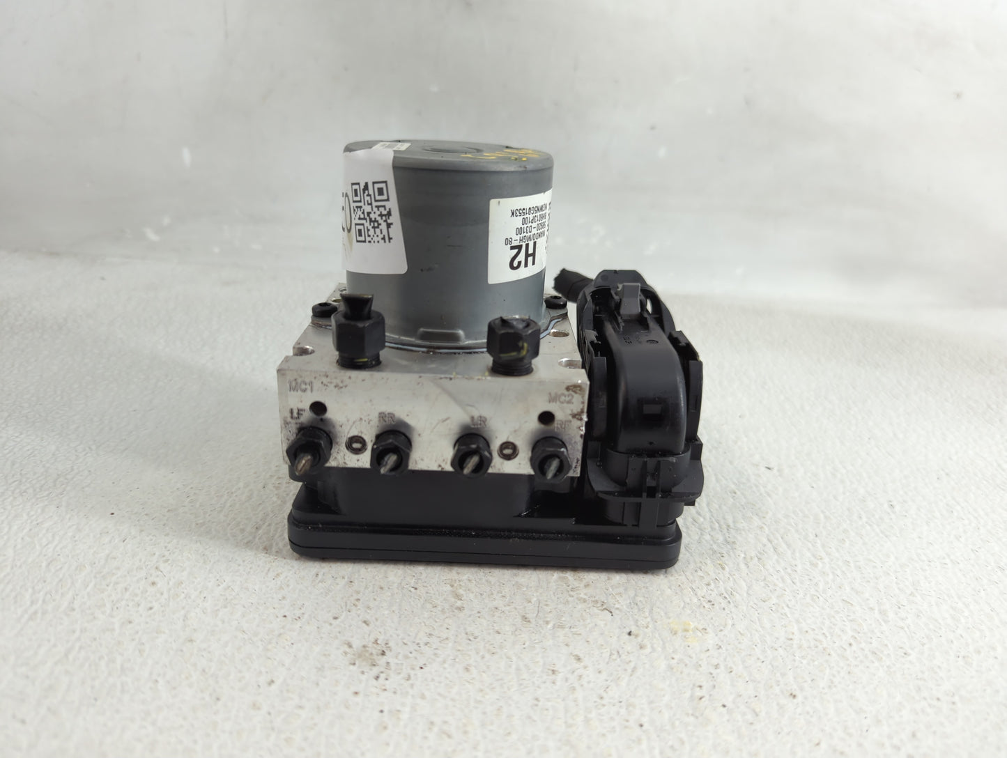 2016-2018 Hyundai Tucson ABS Pump Control Module Replacement P/N:58920-D3100 Fits Fits 2016 2017 2018 OEM Used Auto Parts - 