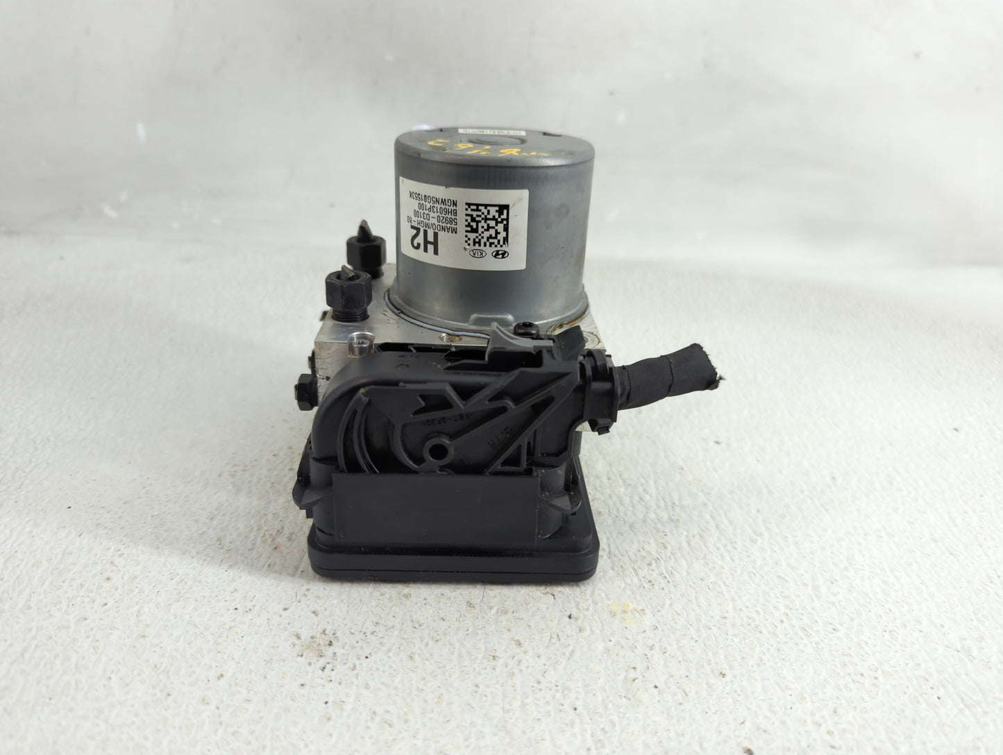 2016-2018 Hyundai Tucson ABS Pump Control Module Replacement P/N:58920-D3100 Fits Fits 2016 2017 2018 OEM Used Auto Parts - 