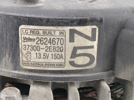 2016-2021 Hyundai Tucson Alternator Replacement Generator Charging Assembly Engine OEM P/N:37300-2E820 2624670 Fits OEM Used Auto Parts