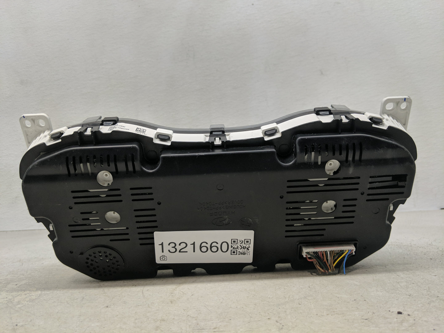 2018 Hyundai Tucson Instrument Cluster Speedometer Gauges P/N:94001-D3330 Fits OEM Used Auto Parts - Oemusedautoparts1.com