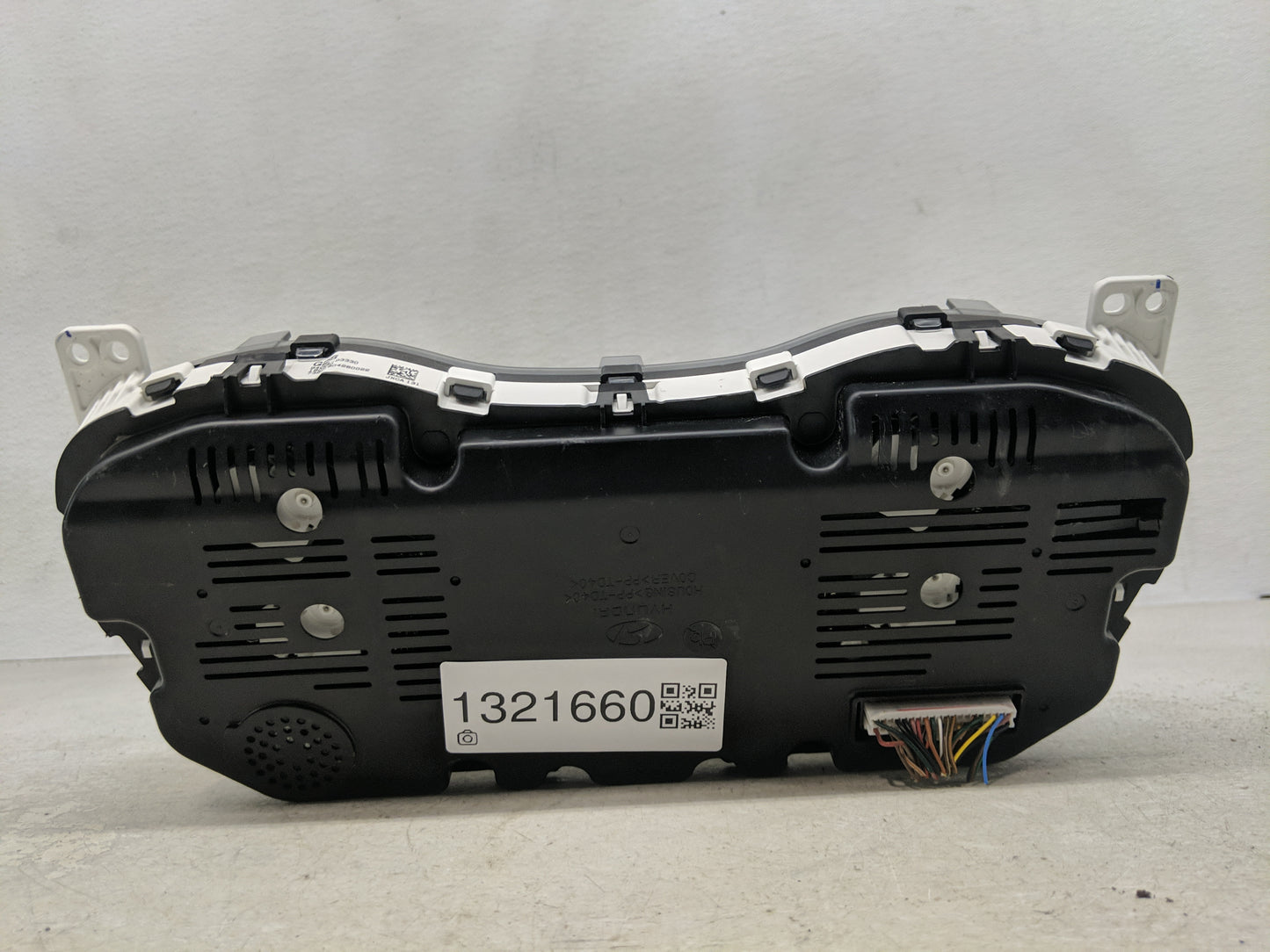 2018 Hyundai Tucson Instrument Cluster Speedometer Gauges P/N:94001-D3330 Fits OEM Used Auto Parts - Oemusedautoparts1.com