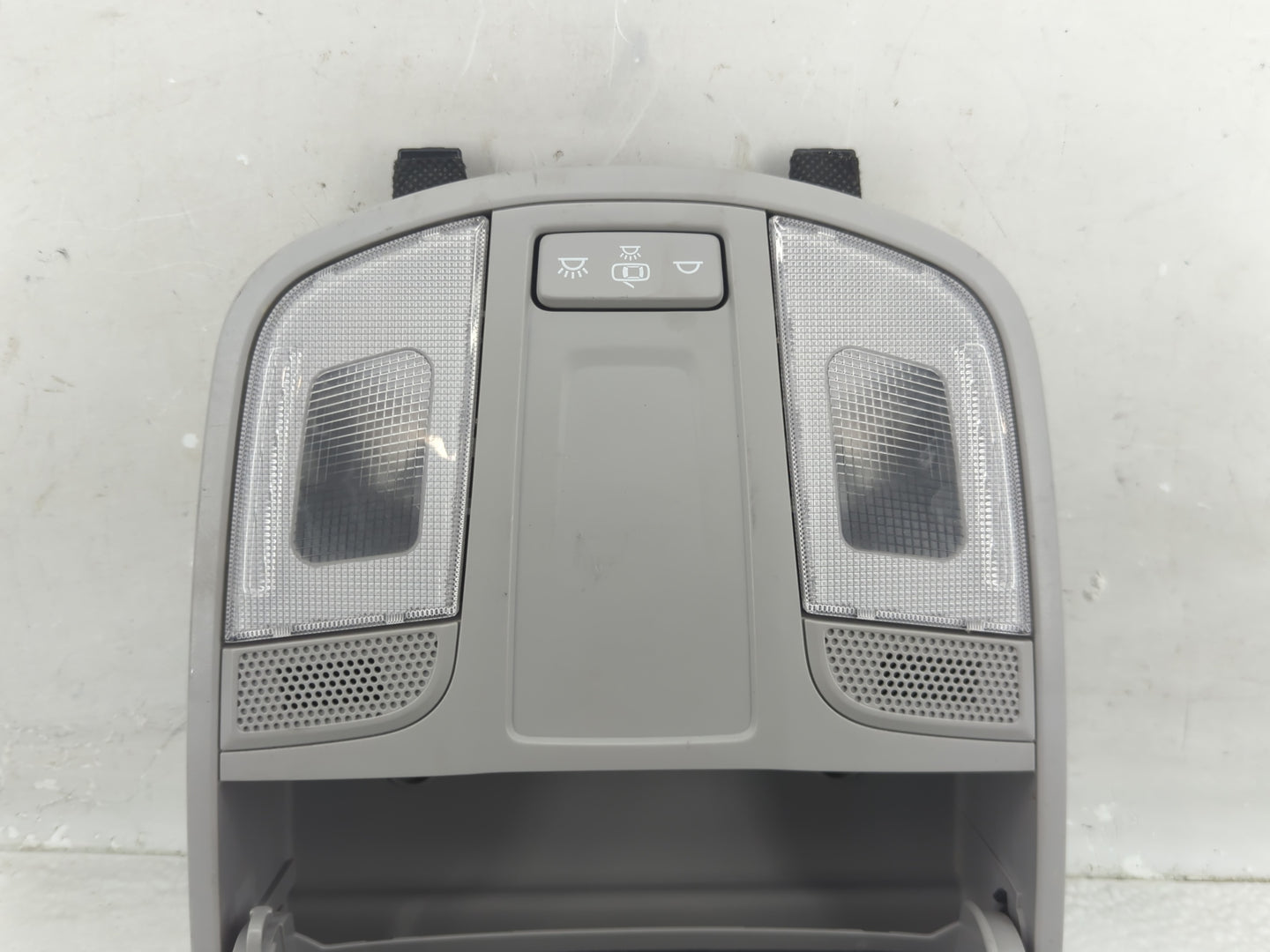 2018 Hyundai Tucson Overhead Roof Console - Oemusedautoparts1.com
