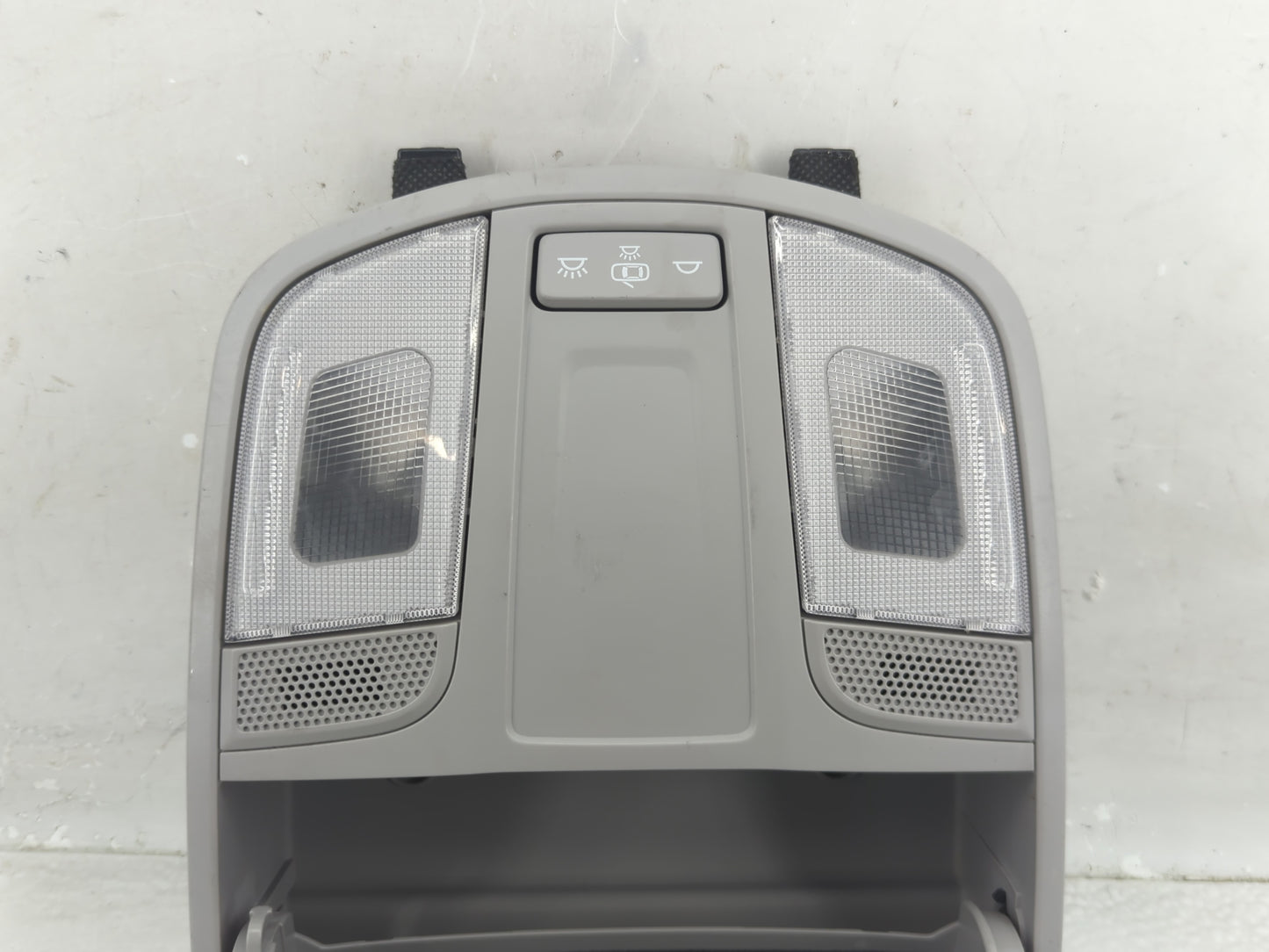 2018 Hyundai Tucson Overhead Roof Console - Oemusedautoparts1.com