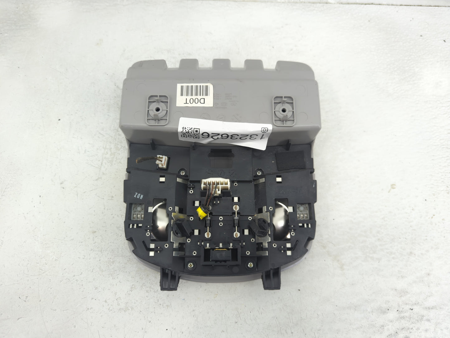 2018 Hyundai Tucson Overhead Roof Console - Oemusedautoparts1.com