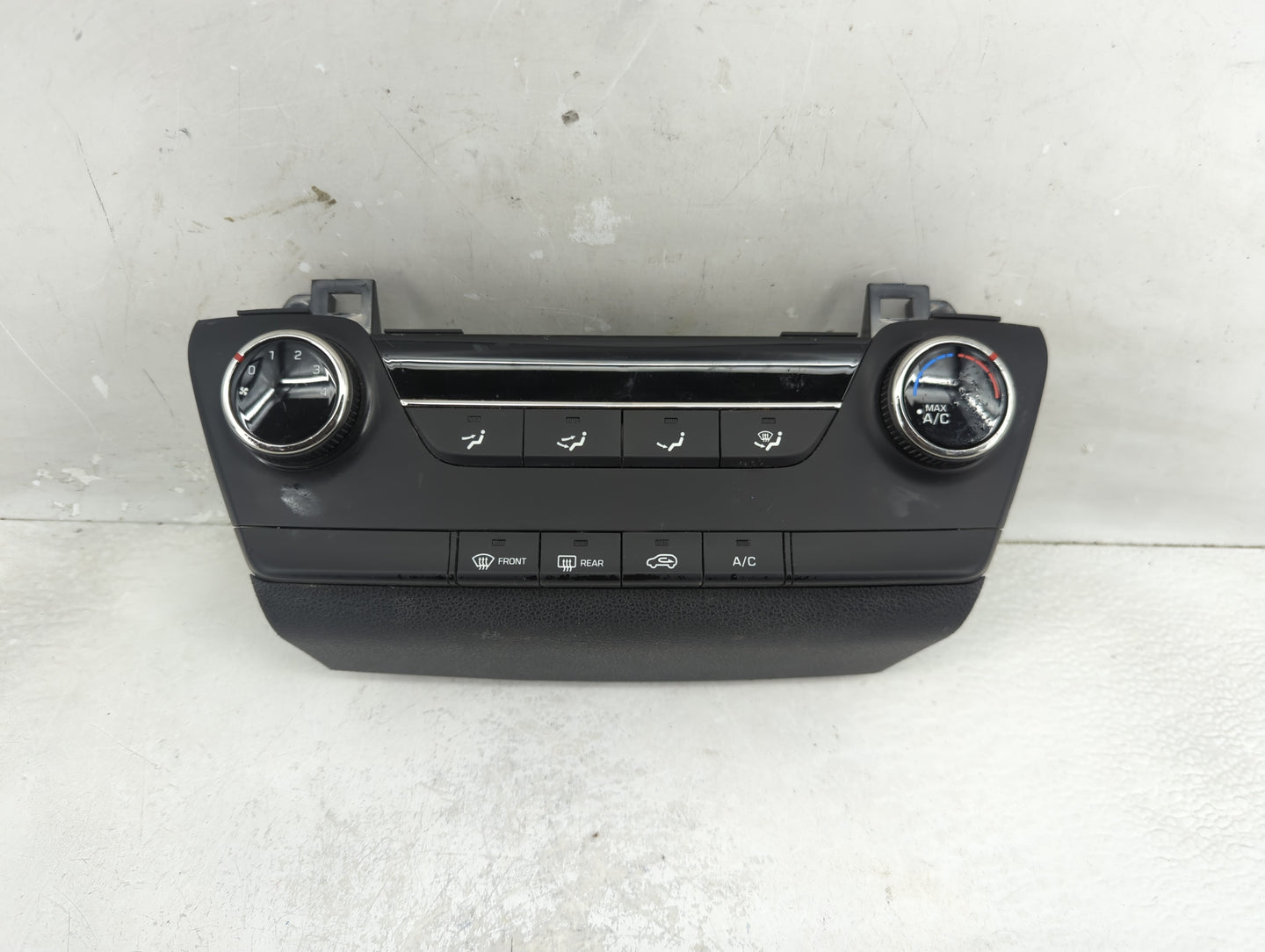 2016-2018 Hyundai Tucson Climate Control Module Temperature AC/Heater Replacement P/N:97250-D3111 Fits Fits 2016 2017 2018 O